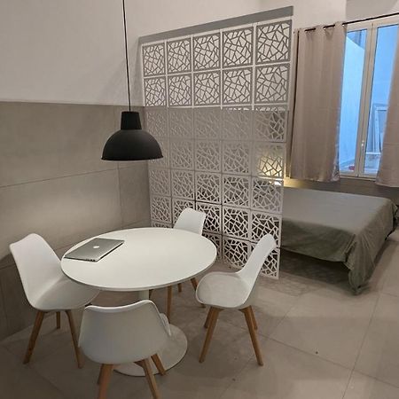 바리 Valona 101 - Elegant Loft 아파트 외부 사진